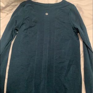 Lululemon top